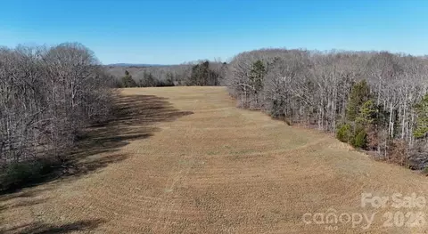 996 Split Trail Rd, Clover, SC 29710 photo 3