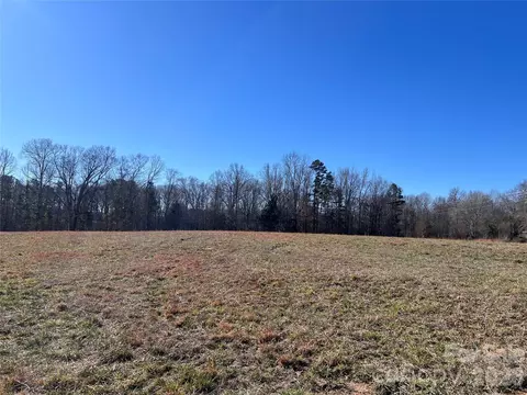 996 Split Trail Rd, Clover, SC 29710 photo 13
