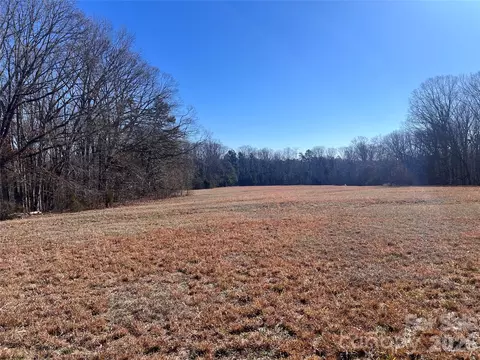 996 Split Trail Rd, Clover, SC 29710 photo 4