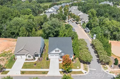 View/Area - 13002 Hazelbrook Ln, Cornelius, NC 28031 photo 8 of 9