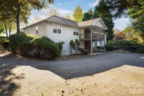242 Westwood Pl, Asheville, NC 28806