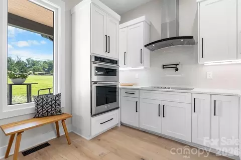 Kitchen - 8527 Fieldstone Dr, Terrell, NC 28682 photo 6 of 6