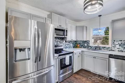 4132 Lower Cedar Valley Rd, Hudson, NC 28638