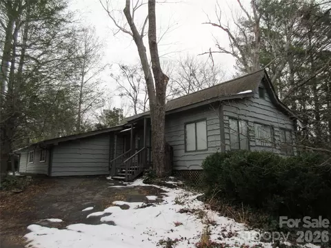 31 Ford Ridge Ln, Columbus, NC 28722