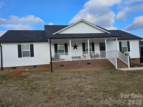 147 Black Bottom Rd, Union, SC 29379