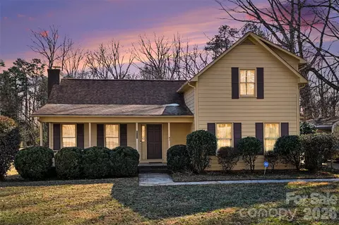 2116 Rice Rd, Matthews, NC 28105