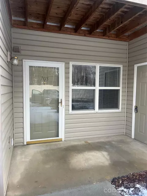 703 Carlyle Way, Asheville, NC 28803