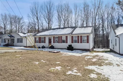 1383 Hidden Valley Dr, Concord, NC 28027