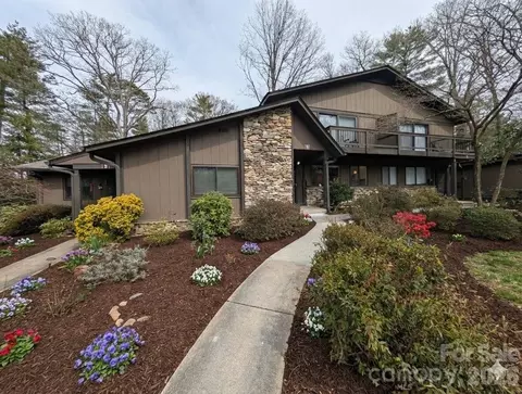 88 Laurelwood W 10 Cir W #10, Hendersonville, NC 28791