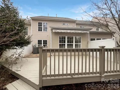 Exterior - 7892 Mariners Pointe Cir, Denver, NC 28037 photo 2 of 3