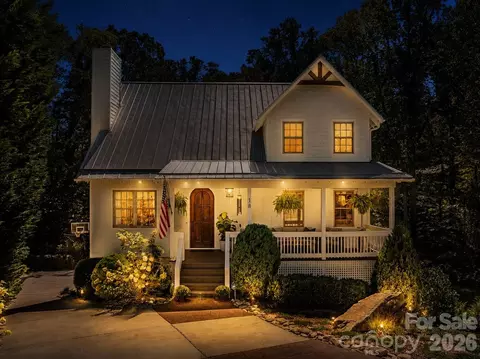 18 Oak Springs Dr, Arden, NC 28704