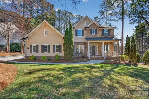 300 Woodward Ridge Dr, Mount Holly, NC 28120