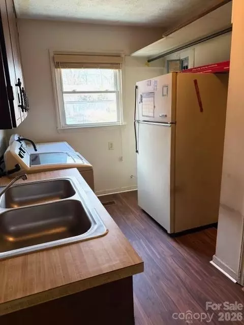 Other - 103 Pine St, Morganton, NC 28655 photo 3 of 6