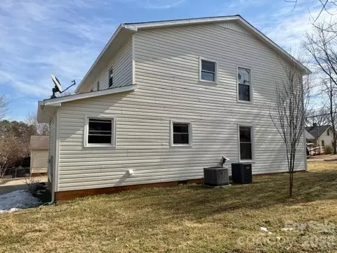 Exterior - 103 Pine St, Morganton, NC 28655 photo 1 of 2