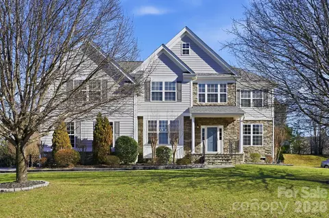 7737 Pleasant Valley Dr, Harrisburg, NC 28075