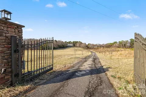 105 Eubanks Rd, Monroe, NC 28112 photo 41