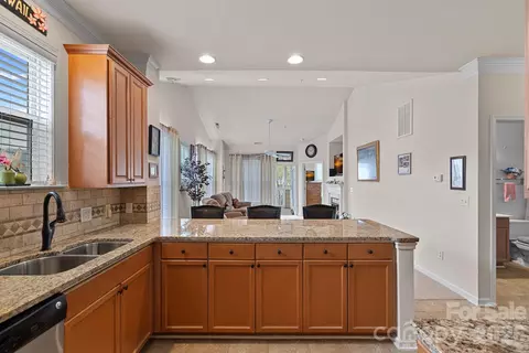 18742 Nautical 301 Dr #301, Cornelius, NC 28031