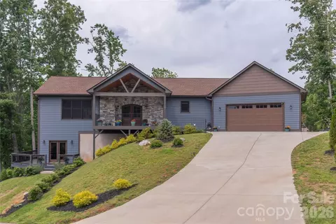 24 Herron View Ln, Weaverville, NC 28787 photo 3