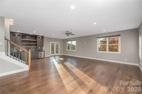 24 Herron View Ln, Weaverville, NC 28787 photo 18