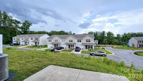 95 Clear Creek Ln, Waynesville, NC 28785