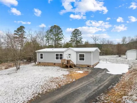 102 S Field Ct, Lawndale, NC 28090