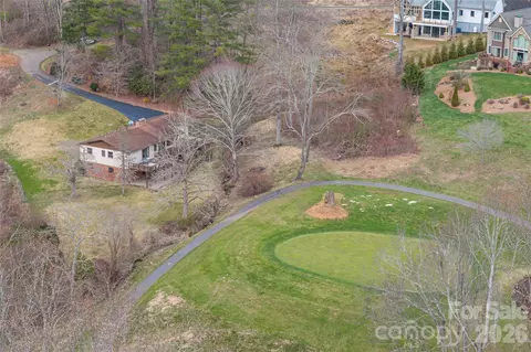 85 Dawn Ln, Canton, NC 28716