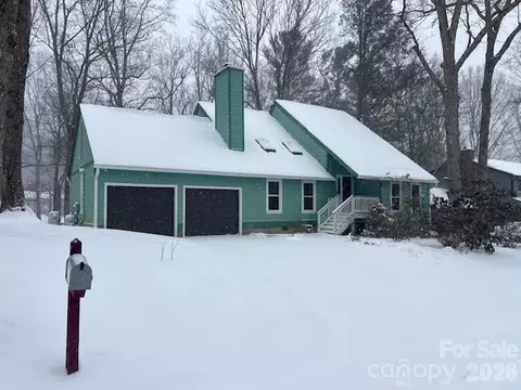 12 Maybury Ct, Arden, NC 28704