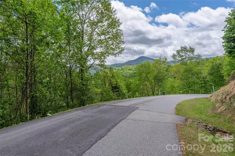 Mountain Watch Drive, Waynesville, NC 28785