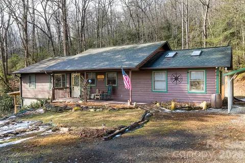 19 Forge Dr, Mills River, NC 28759