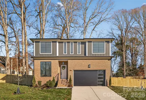 16311 Riverpointe Dr, Charlotte, NC 28278