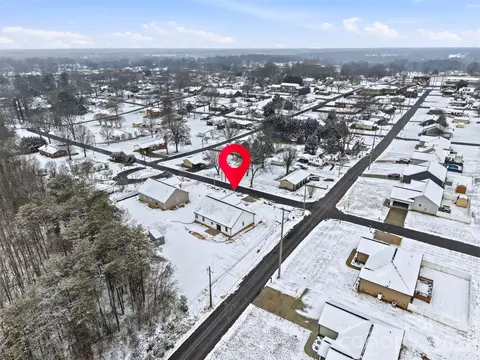 View/Area - 330 E Pine St, Maiden, NC 28650 photo 1 of 5