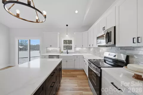 Kitchen - 330 E Pine St, Maiden, NC 28650 photo 2 of 4