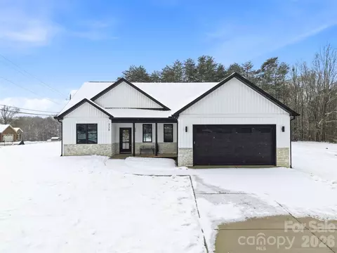 Exterior - 330 E Pine St, Maiden, NC 28650 photo 2 of 2