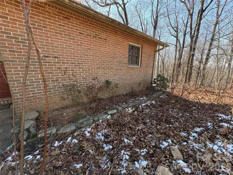 Exterior - 700 Summit Rd, Tryon, NC 28782 photo 8 of 11