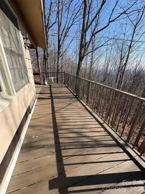 Exterior - 700 Summit Rd, Tryon, NC 28782 photo 3 of 11