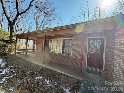 Exterior - 700 Summit Rd, Tryon, NC 28782 photo 6 of 11