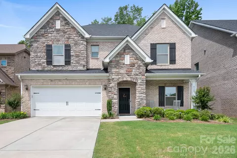 6520 Vizcaya Ct, Charlotte, NC 28226