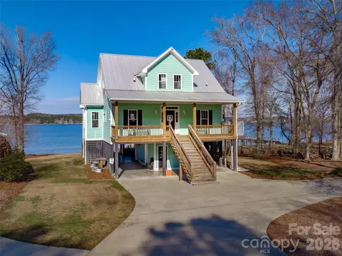 2583 Rockbridge Rd, Ridgeway, SC 29130