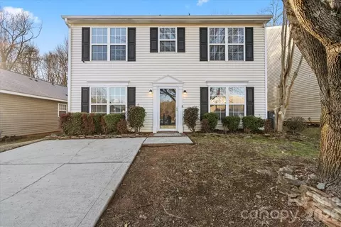 3325 Braden Dr, Charlotte, NC 28216