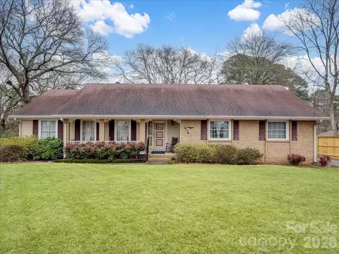 10925 Osprey Dr, Charlotte, NC 28226