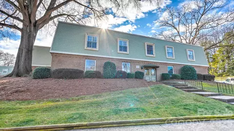 2626 Park B Rd #B, Charlotte, NC 28209