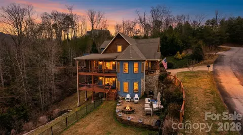 334 Willow Top Ln, Lake Lure, NC 28746