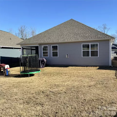 Exterior - 4215 Millstream Rd, Denver, NC 28037 photo 4 of 5