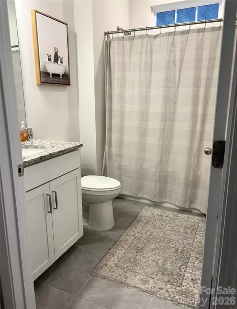 Bath - 4215 Millstream Rd, Denver, NC 28037 photo 3 of 3