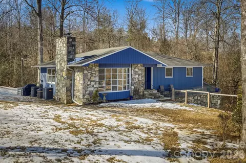 101 Honeysuckle Ln, Morganton, NC 28655
