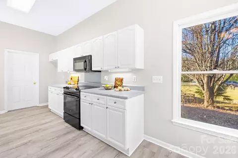 Kitchen - 7221 Monaghan Ct, Stanley, NC 28164 photo 3 of 3