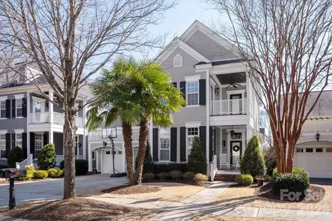8811 First Bloom Rd, Charlotte, NC 28277