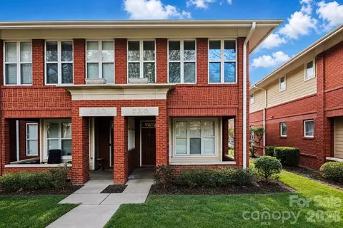 526 E 9th St, Charlotte, NC 28202