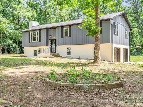 944 Woodland Dr, Shelby, NC 28150