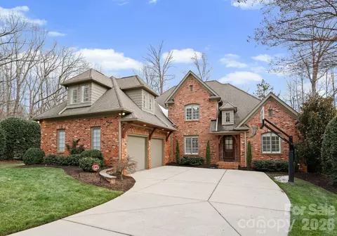 1405 Elmsford Ln, Matthews, NC 28105